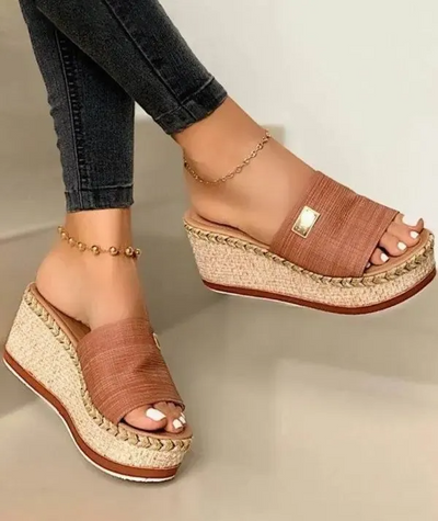 Olivia - Sandalias con cuña y puntera abierta